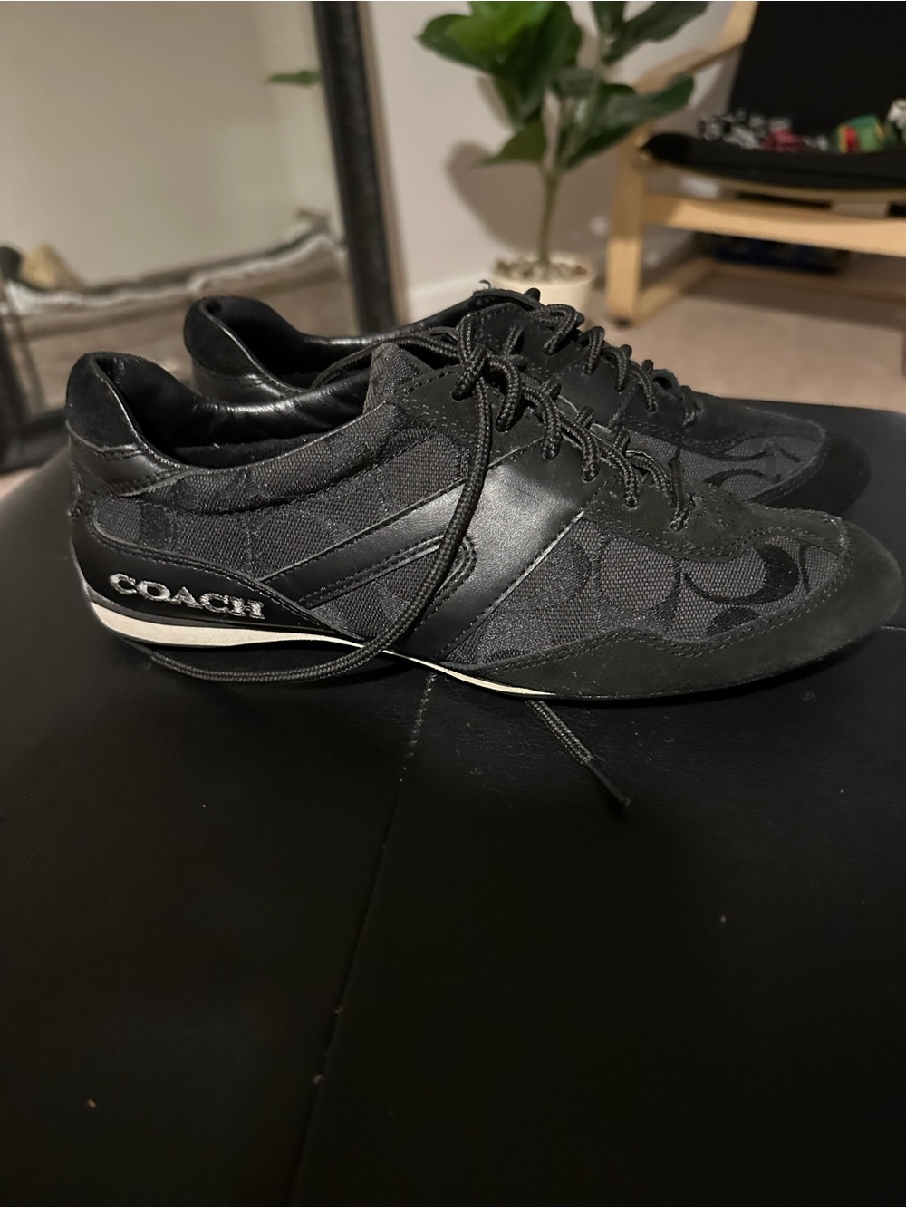 COACH women s Black Signature Lace-Up Sneakers size 7